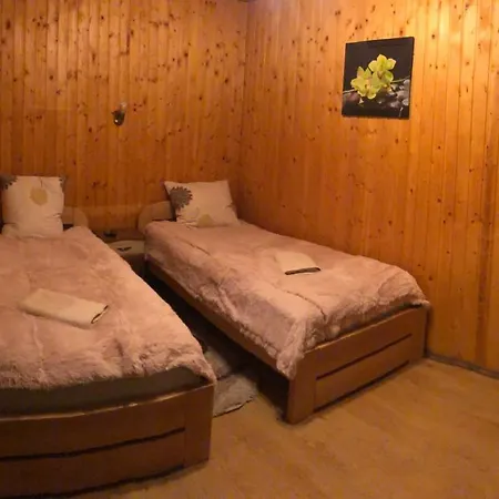 Hotel опришок *