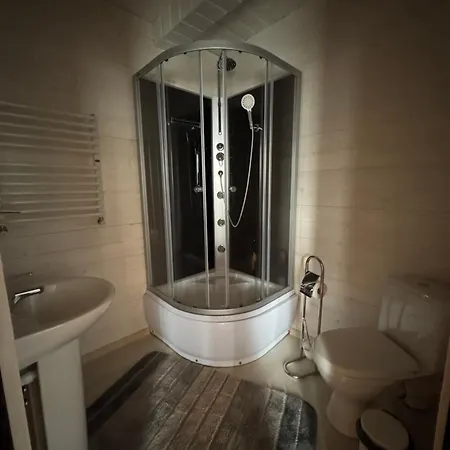 опришок Hotel *