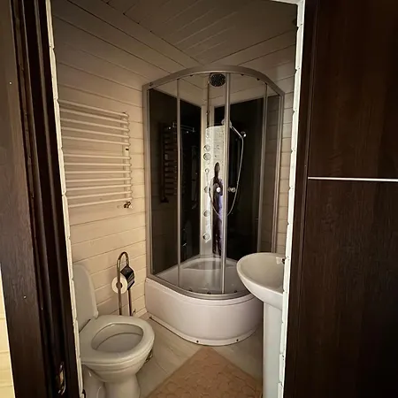 опришок Hotel *