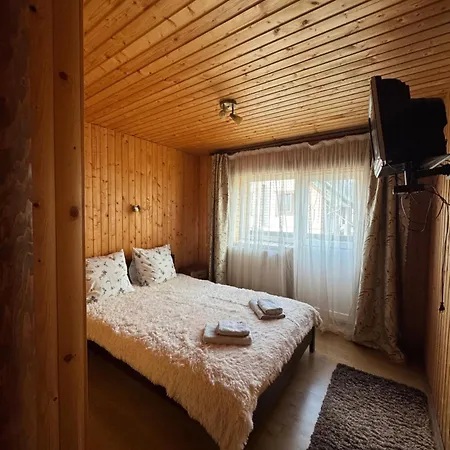 Hotel опришок *